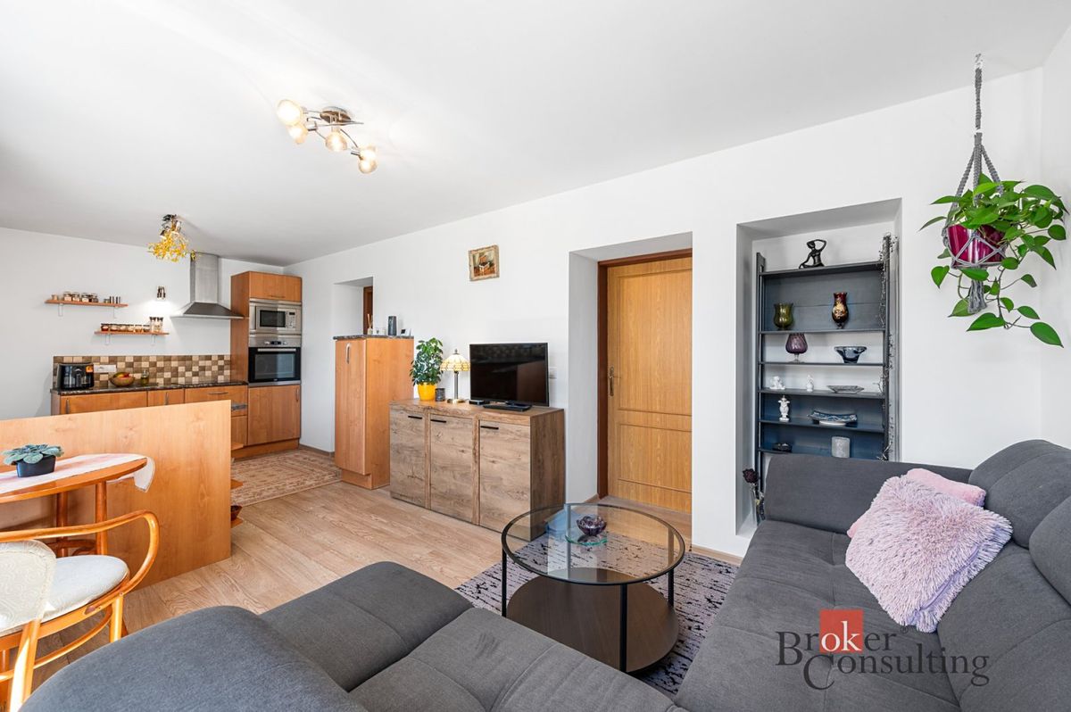 Prodej rodinného domu 85 m², pozemek 182 m² – fotografie 3