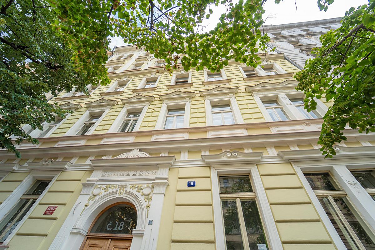 Pronájem bytu 3+kk 106 m²