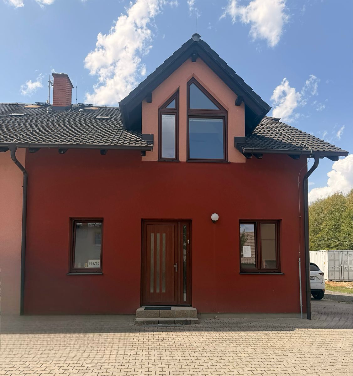 Pronájem bytu 3+kk 65 m² – fotografie 2