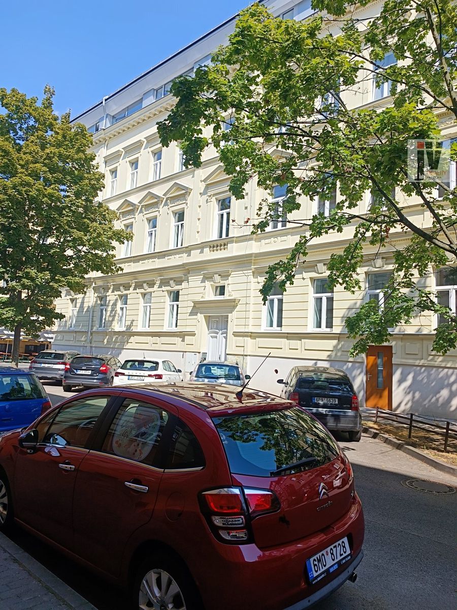 Pronájem bytu 2+kk 60 m²