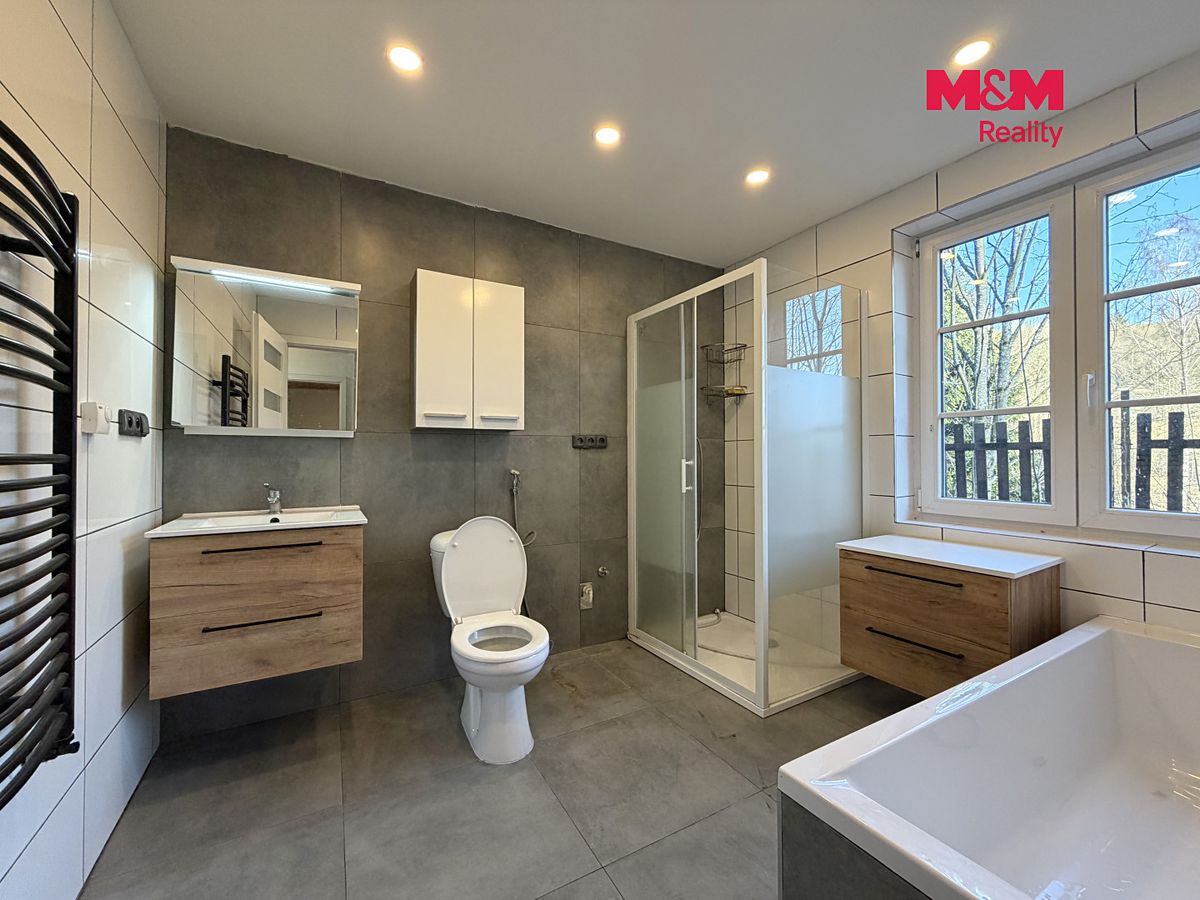 Prodej rodinného domu 80 m², pozemek 556 m² – fotografie 4