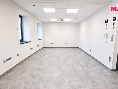 Комерційне приміщення в оренду, 66 м² (3 з 9)