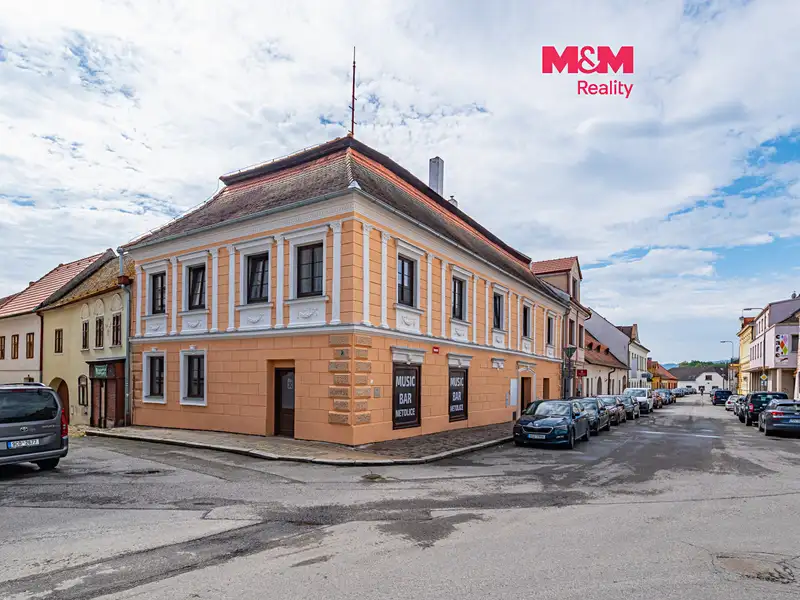 Prodej rodinného domu 146 m², pozemek 326 m², Netolice – náhled fotky 1