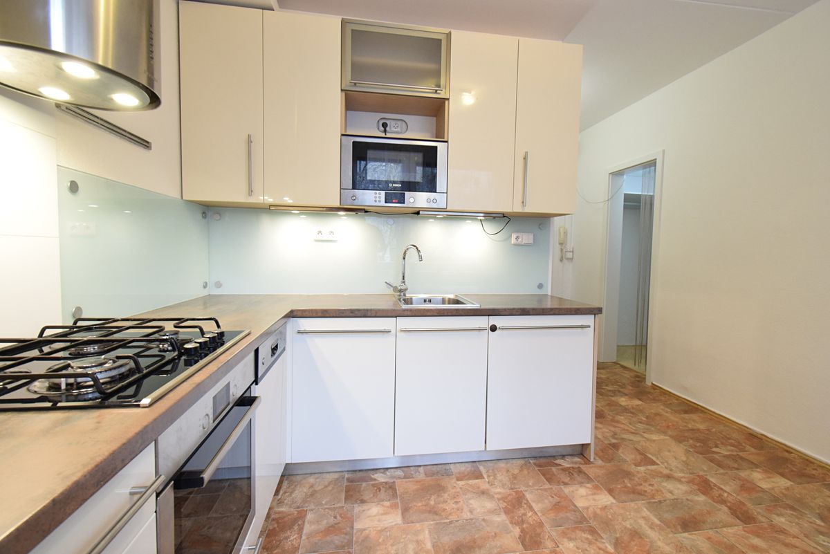 Pronájem bytu 1+1 34 m² – fotografie 3
