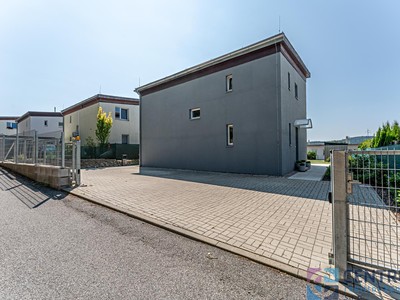 Prodej domu, 125 m² (3 z 26)