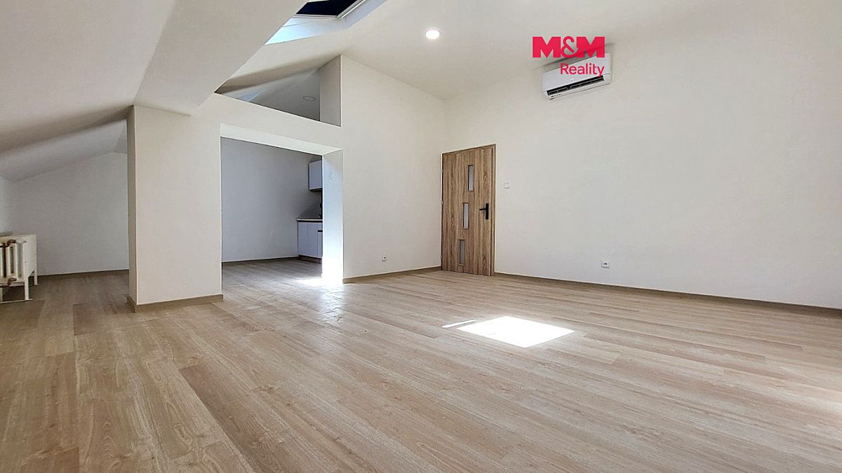 Pronájem bytu 2+kk 80 m²