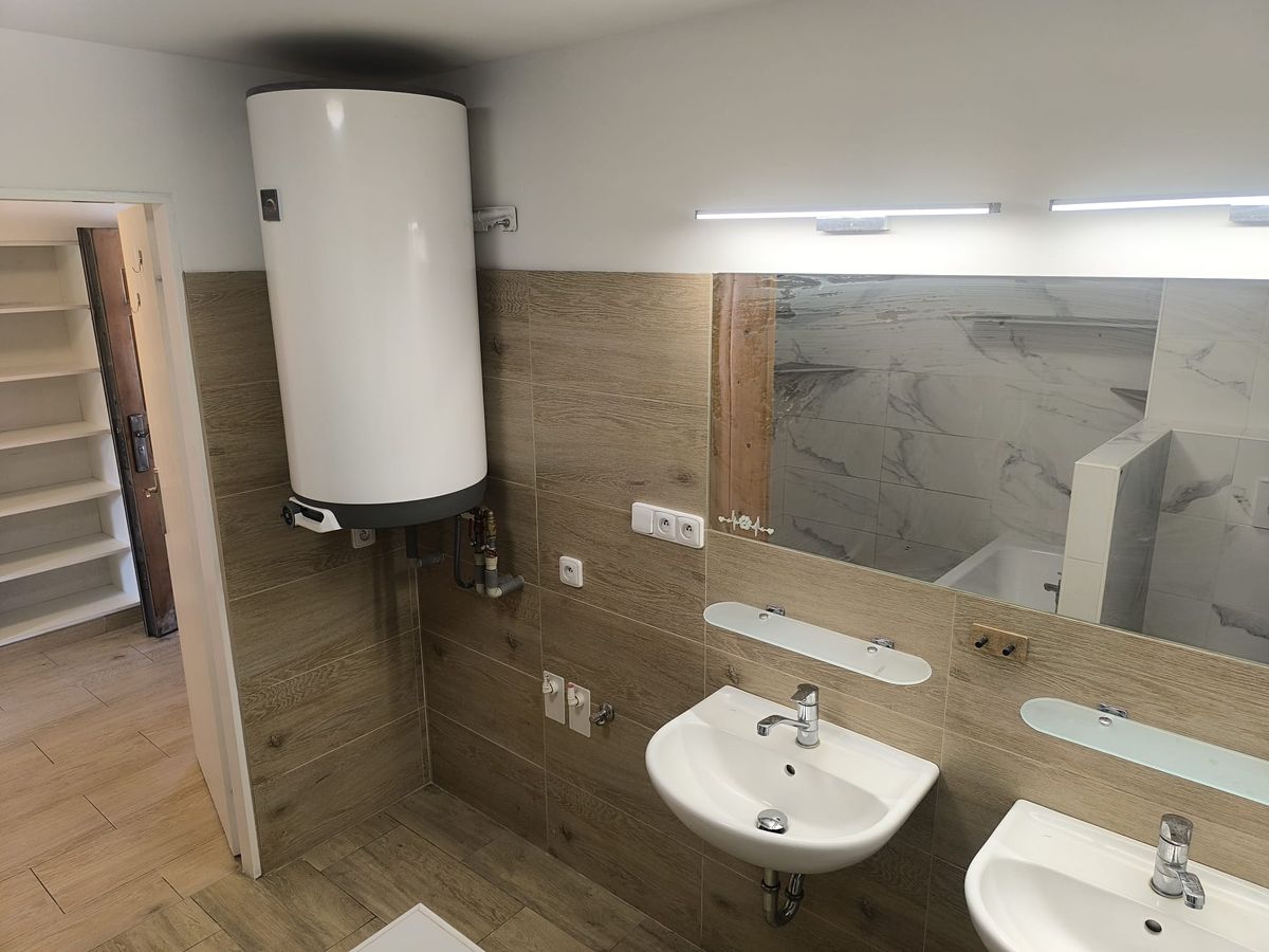 Pronájem bytu 4+1 178 m²