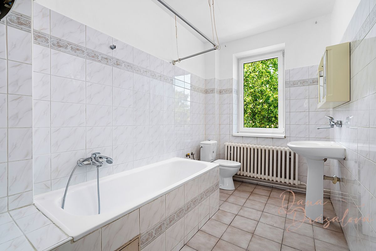 Prodej vícegeneračního domu 191 m², pozemek 176 m² – fotografie 3