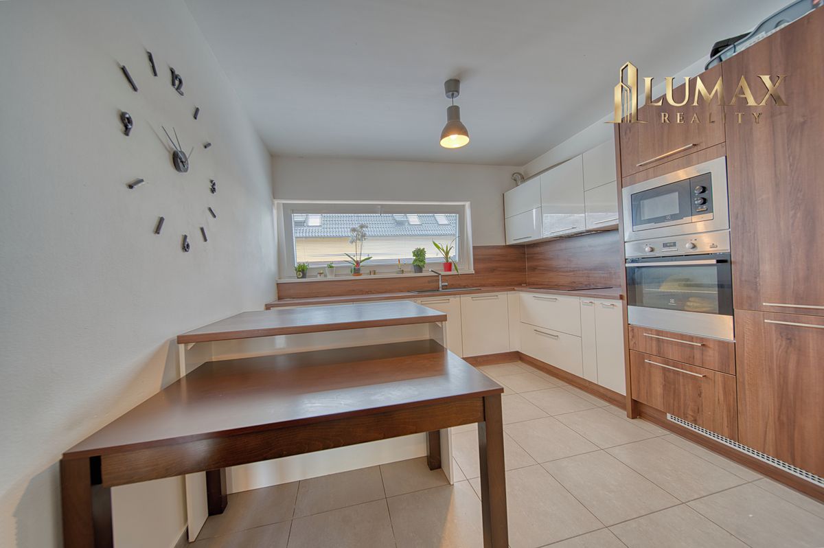 Prodej rodinného domu 110 m², pozemek 302 m² – fotografie 3