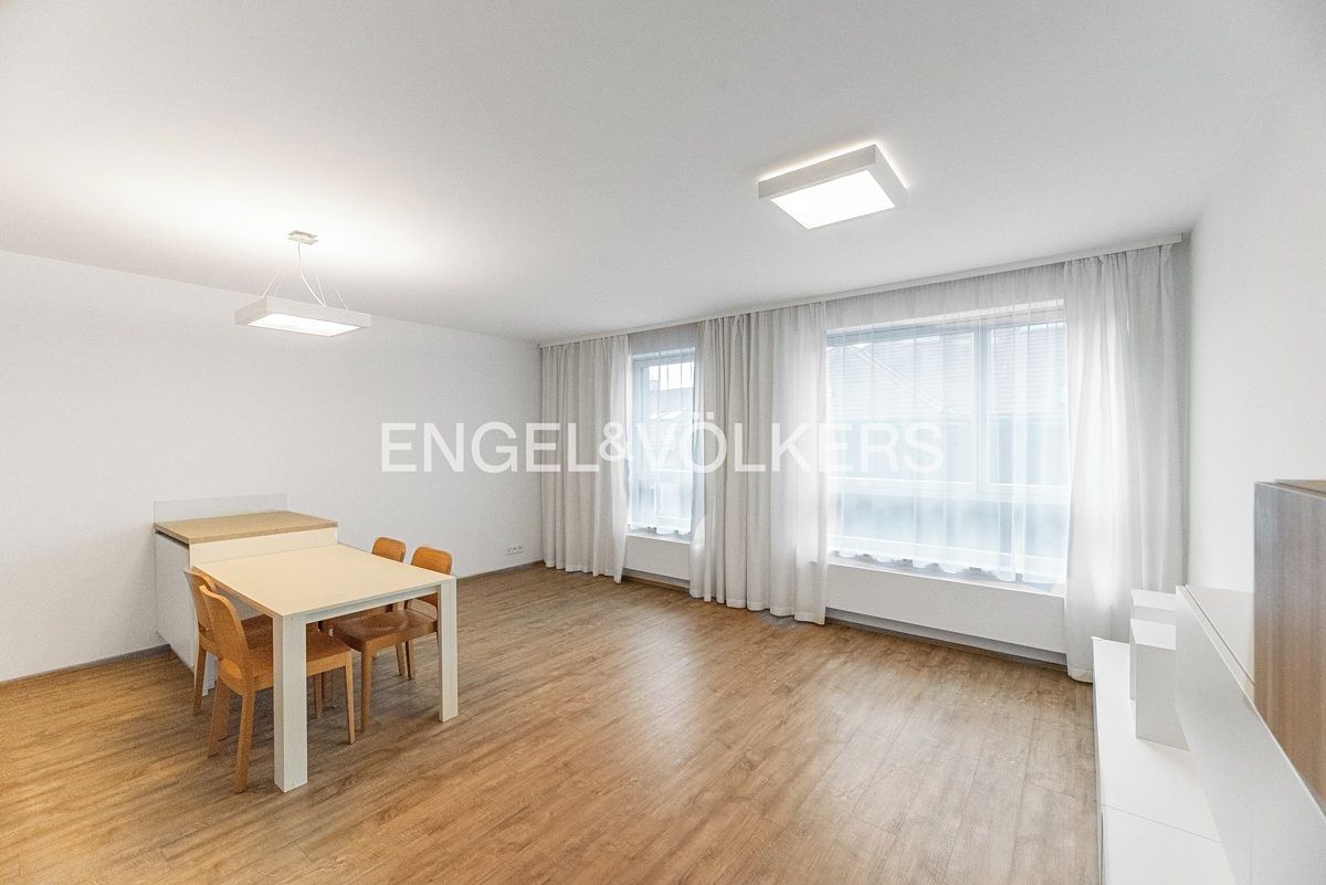 Pronájem bytu 2+kk 70 m²