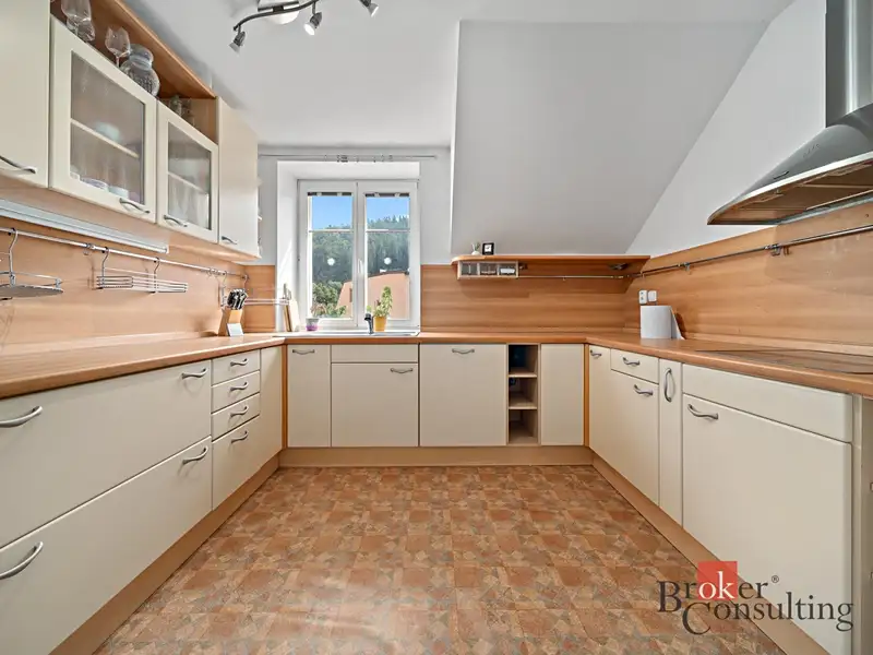 Prodej rodinného domu 263 m², pozemek 363 m², Svoboda nad Úpou – náhled fotky 3