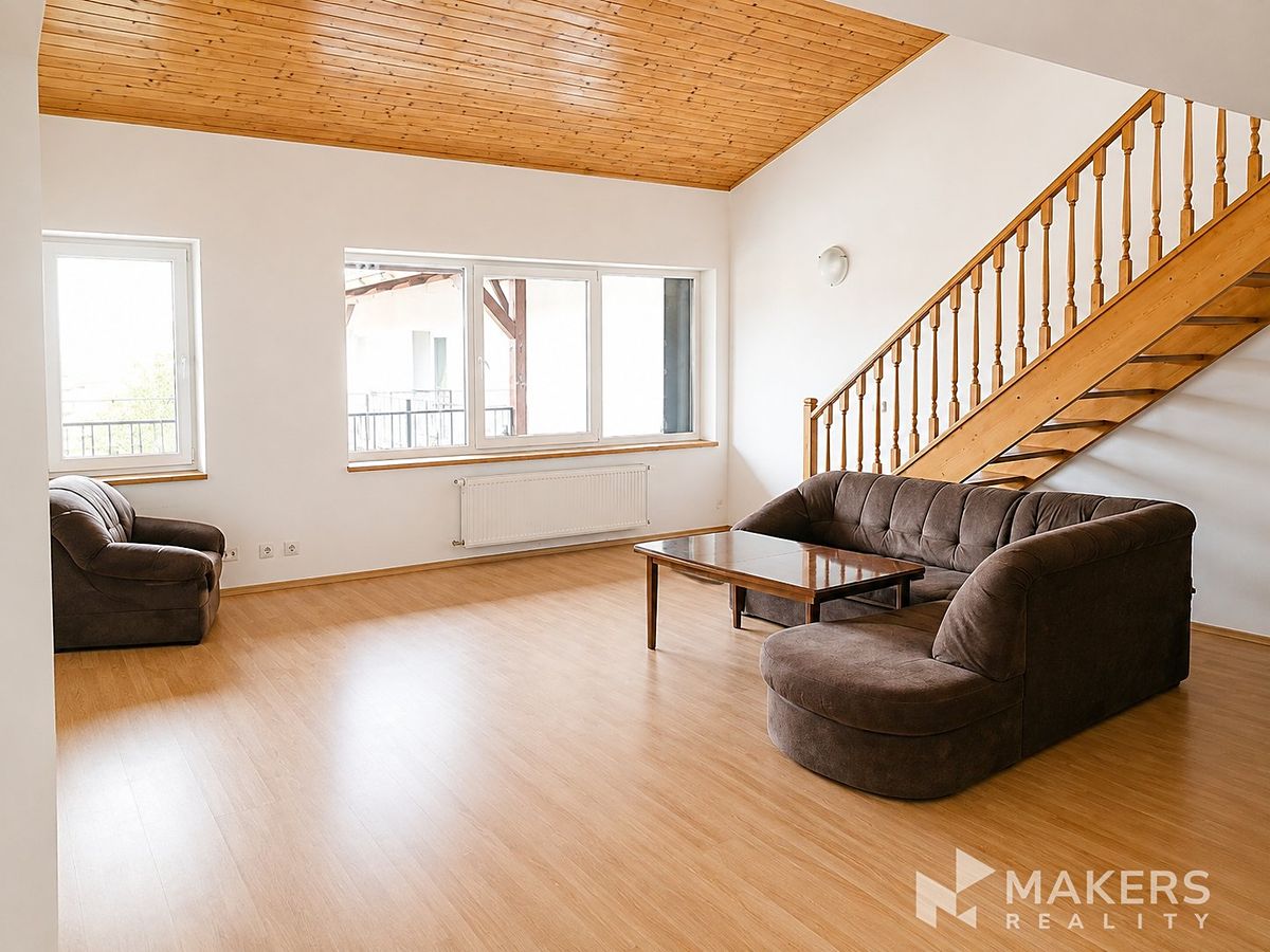 Pronájem bytu atypický 160 m²