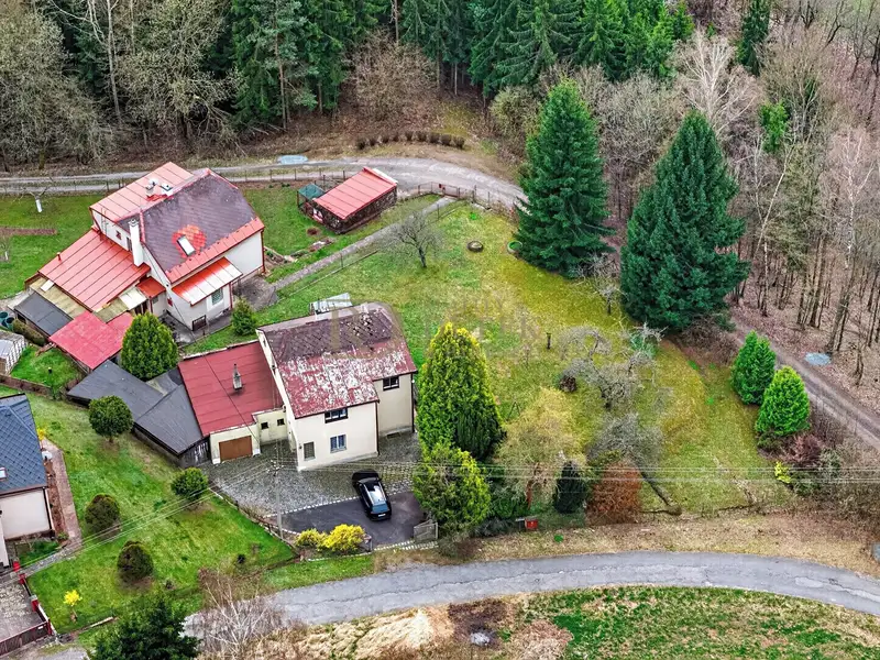 Prodej rodinného domu 165 m², pozemek 1433 m², Náchod – náhled fotky 1