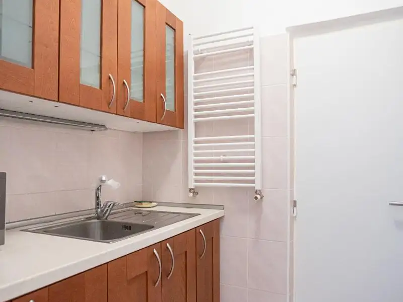 Prodej kanceláře 306 m², Bratislava – náhled fotky 3