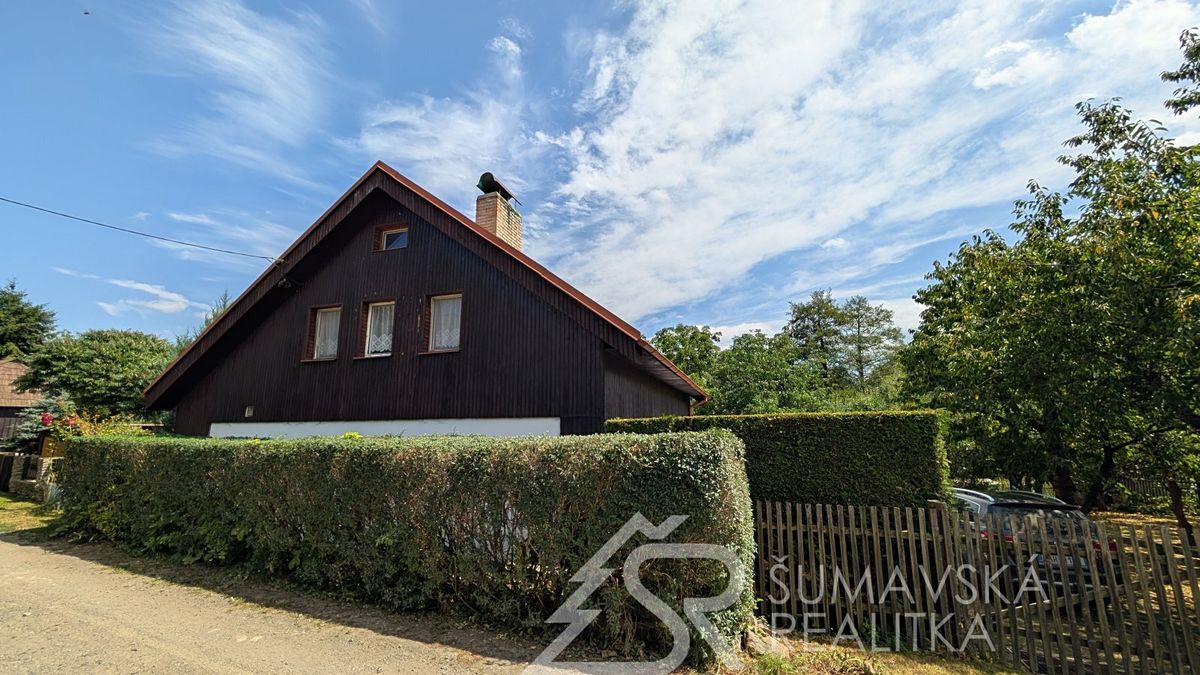 Prodej rodinného domu 203 m², pozemek 4409 m² – fotografie 5