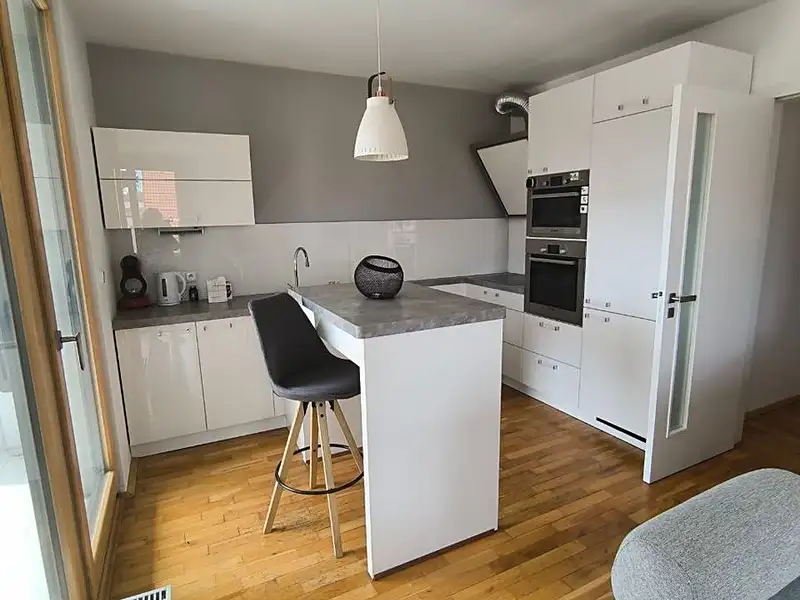Pronájem bytu 3+kk 86 m², Praha – náhled fotky 3