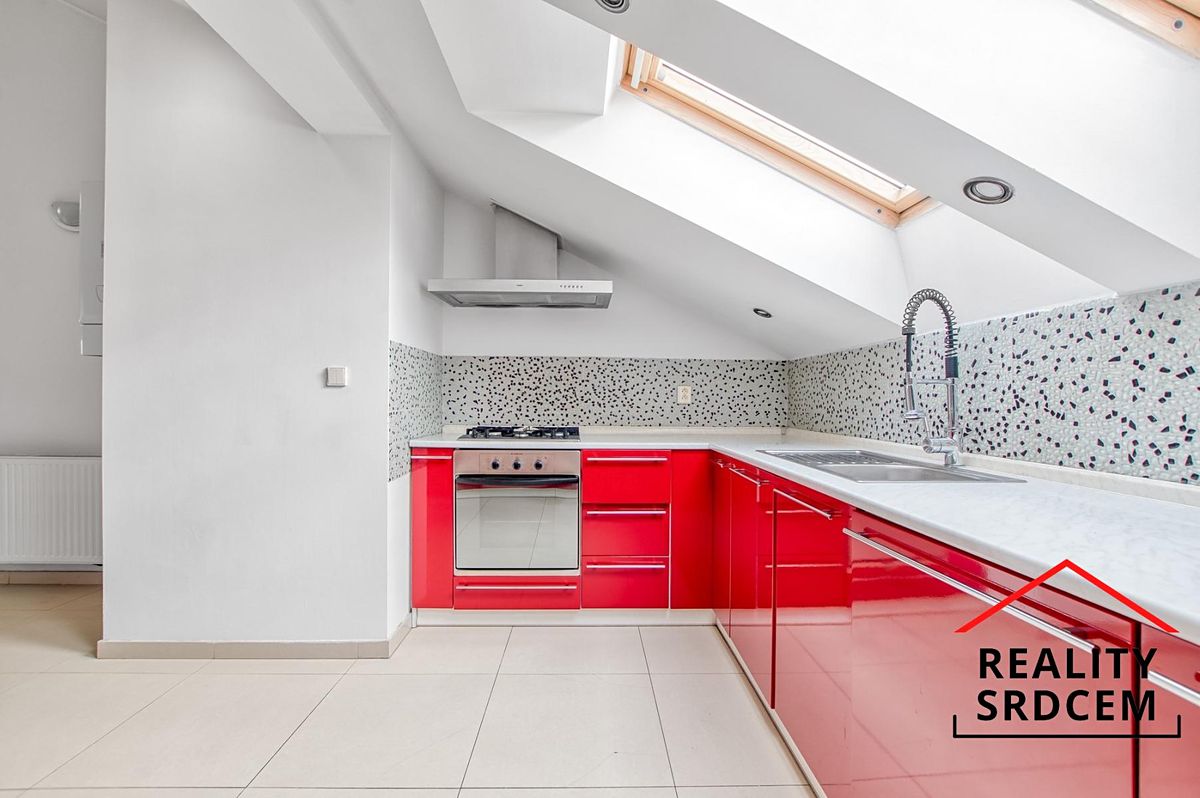 Pronájem bytu 3+kk 130 m² – fotografie 3