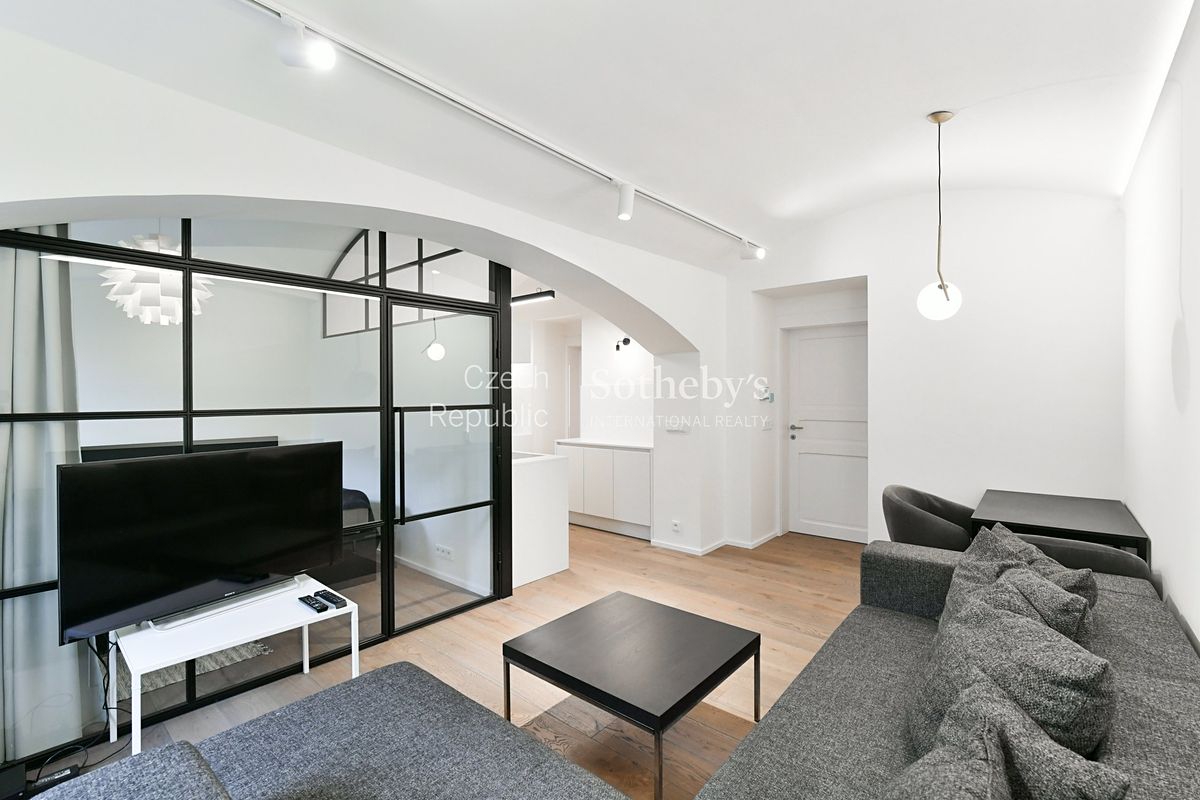 Pronájem bytu 2+kk 50 m² – fotografie 3