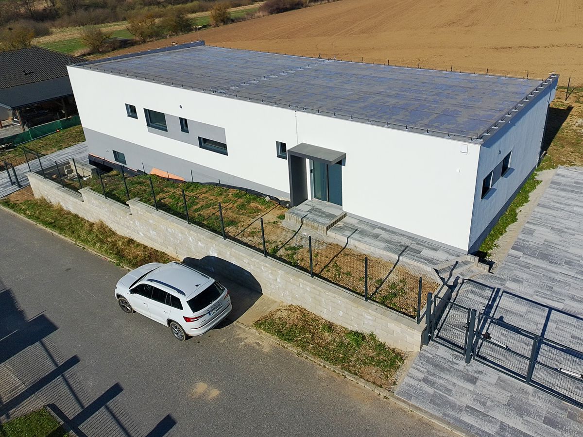 Prodej rodinného domu 224 m², pozemek 943 m² – fotografie 5