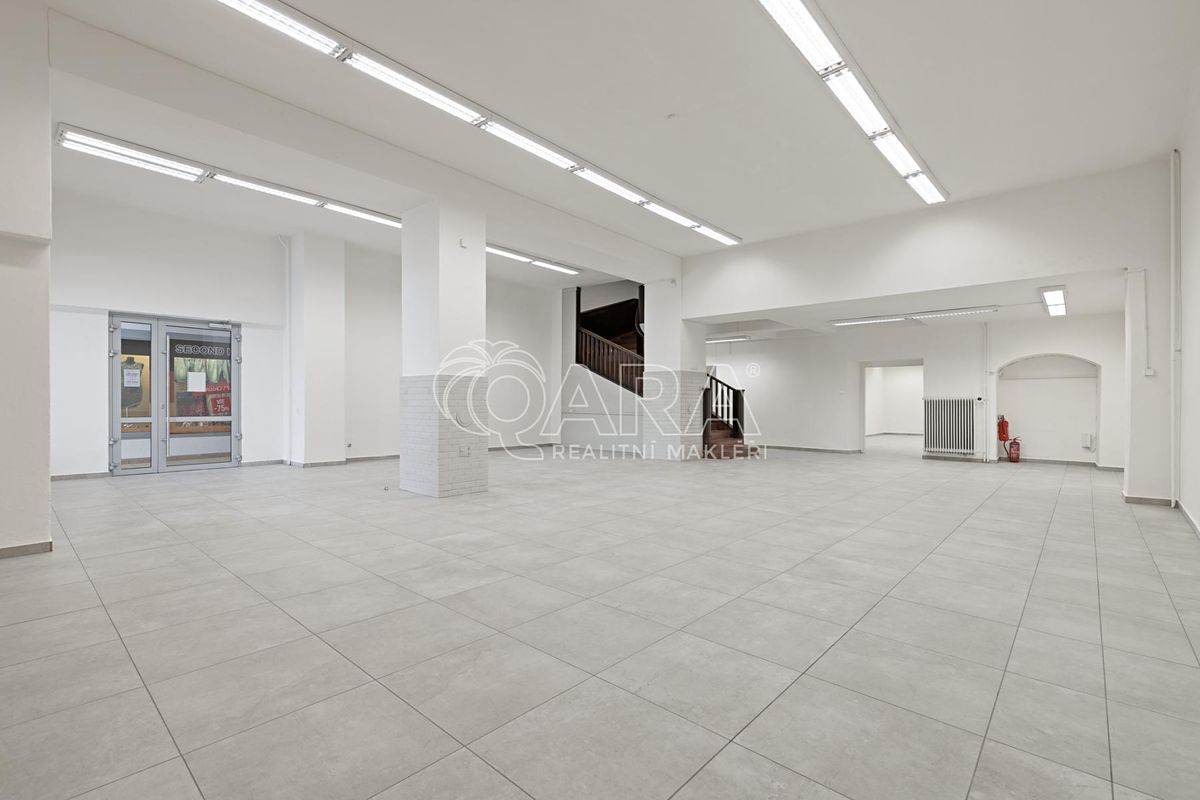 Pronájem obchodního prostoru 470 m² – fotografie 2