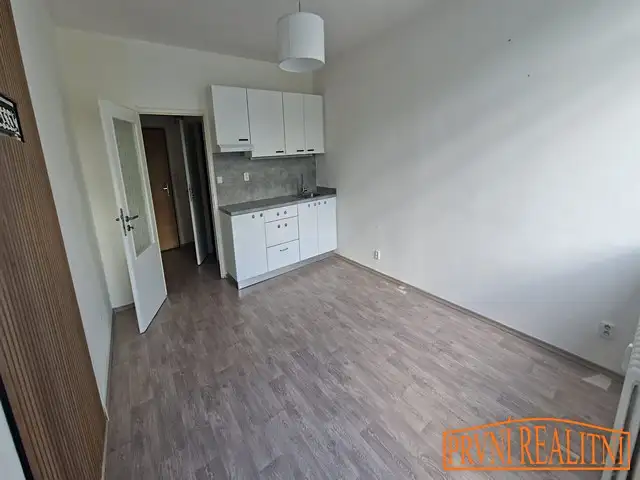 Pronájem bytu 1+kk 23 m², Luhačovice – náhled fotky 3