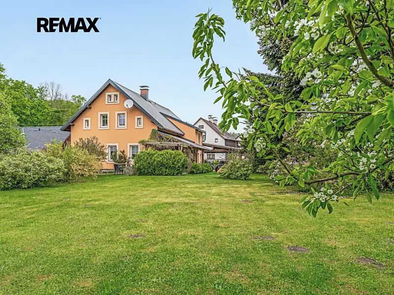Prodej rodinného domu 161 m², pozemek 1099 m², Vrchlabí – náhled fotky 1