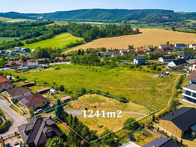 Prodej  stavebního pozemku 1 241 m²