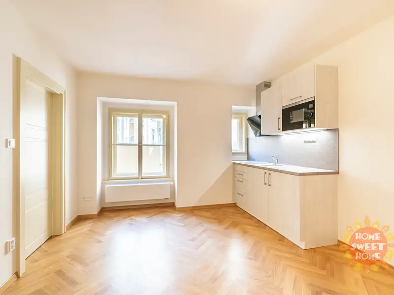 Pronájem bytu 2+kk 37 m², Praha – náhled fotky 1