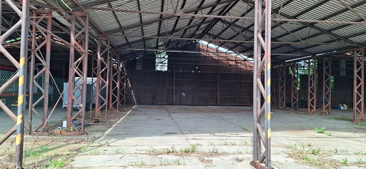 Pronájem komerční nemovitosti 100 m² – fotografie 3
