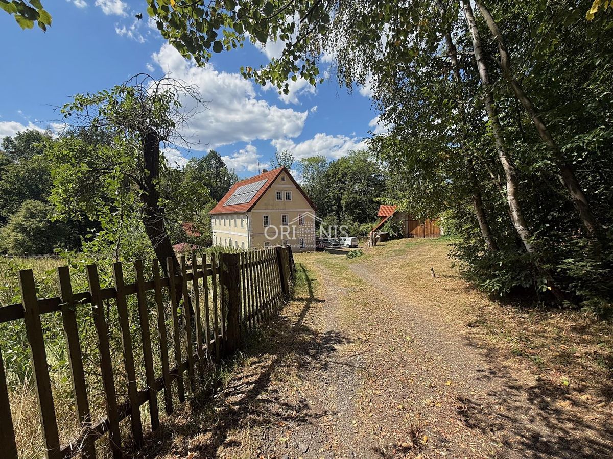Prodej rodinného domu 600 m², pozemek 83559 m² – fotografie 5
