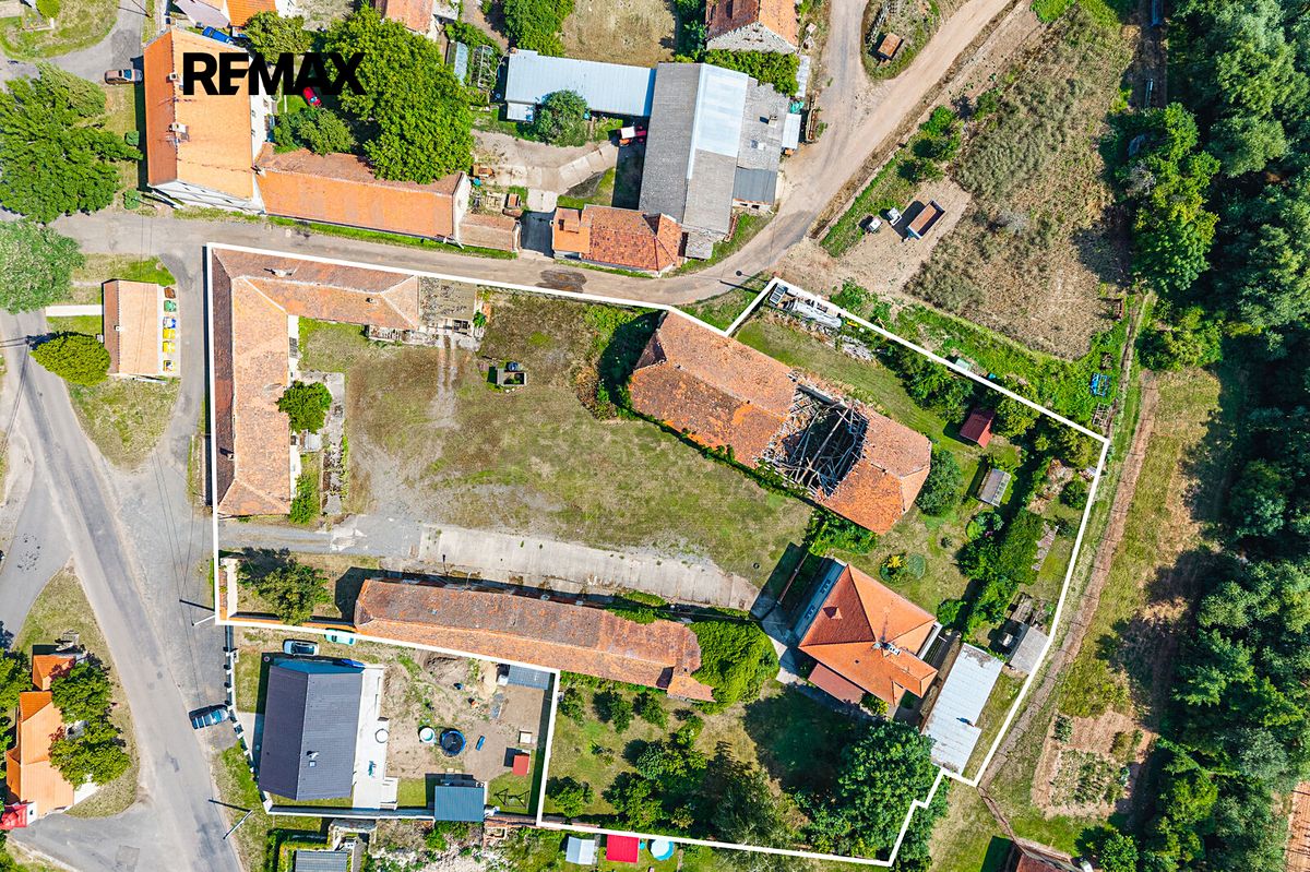 Prodej vícegeneračního domu 400 m², pozemek 6191 m² – fotografie 3