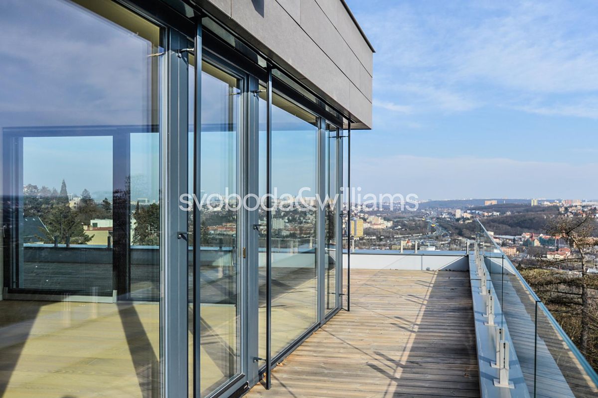 Pronájem bytu 5+kk 166 m²