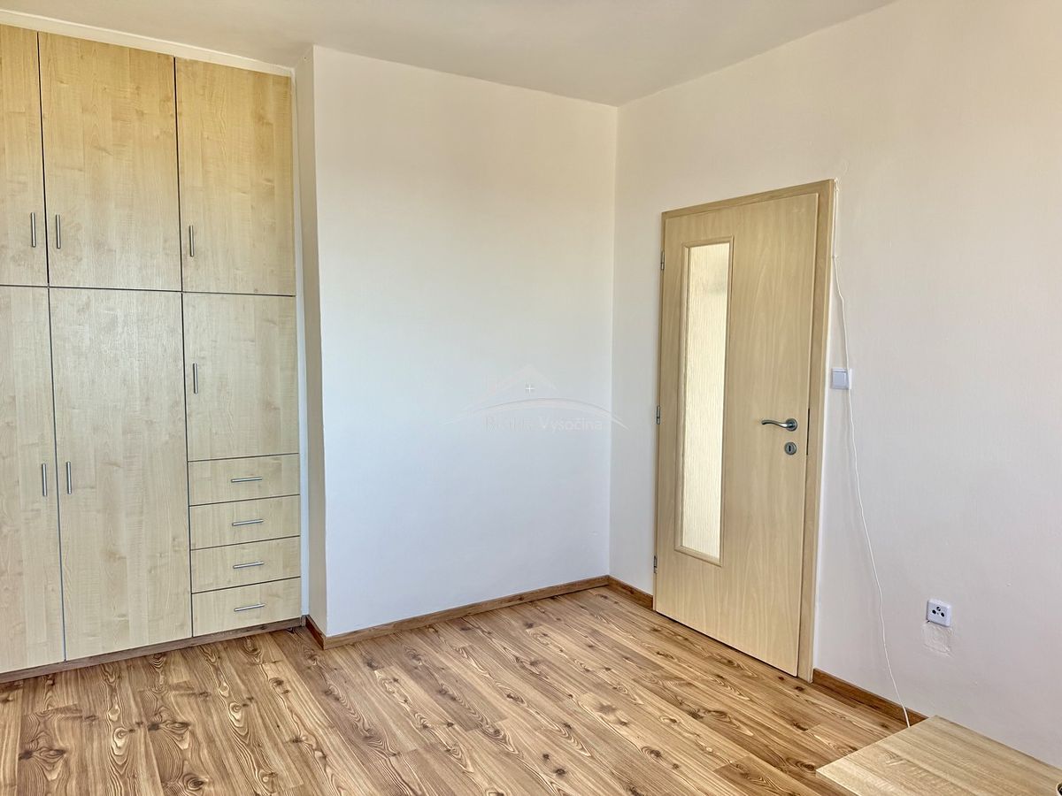 Pronájem bytu 1+1 28 m² – fotografie 3