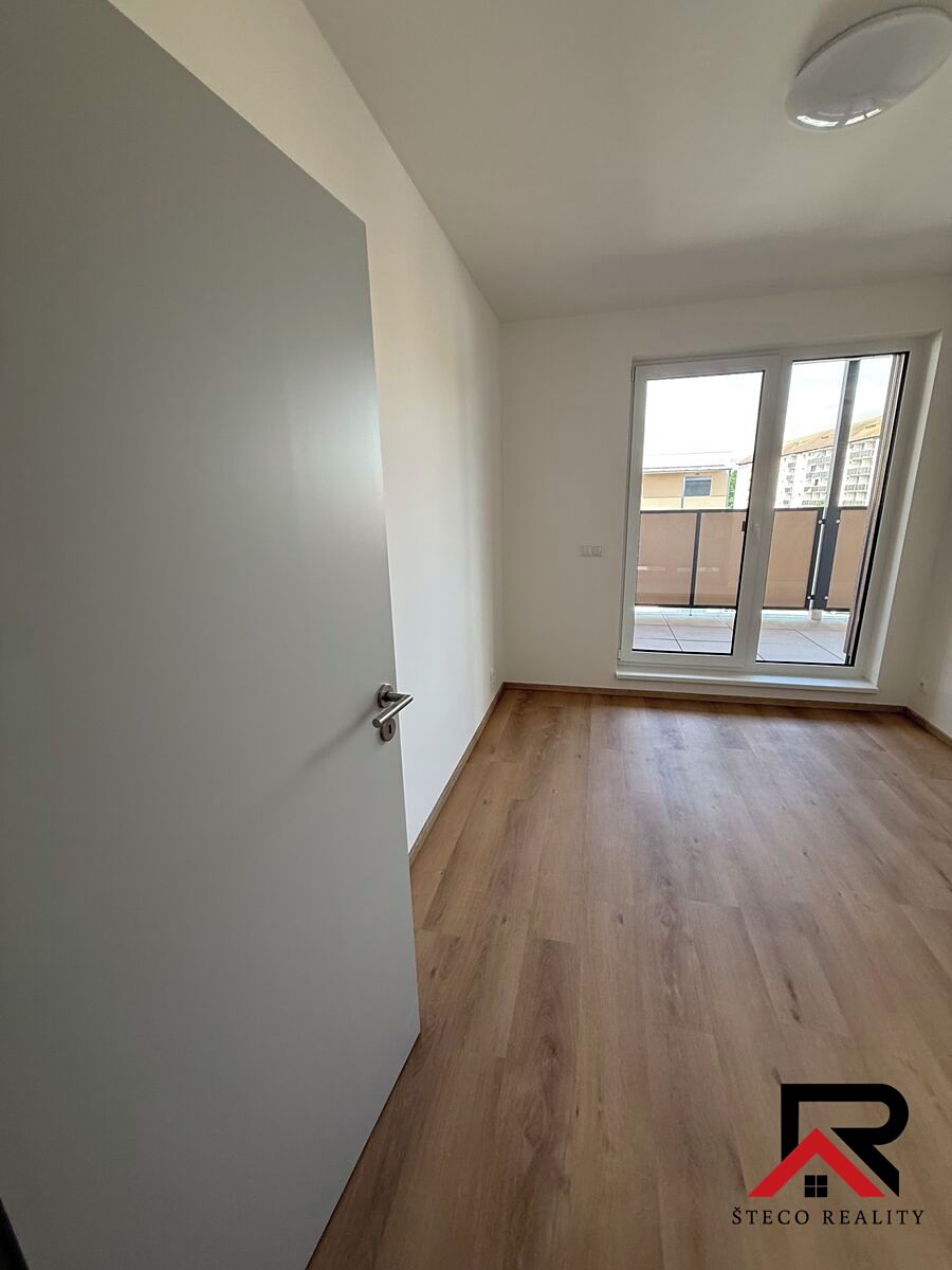 Pronájem bytu 2+kk 50 m² – fotografie 5
