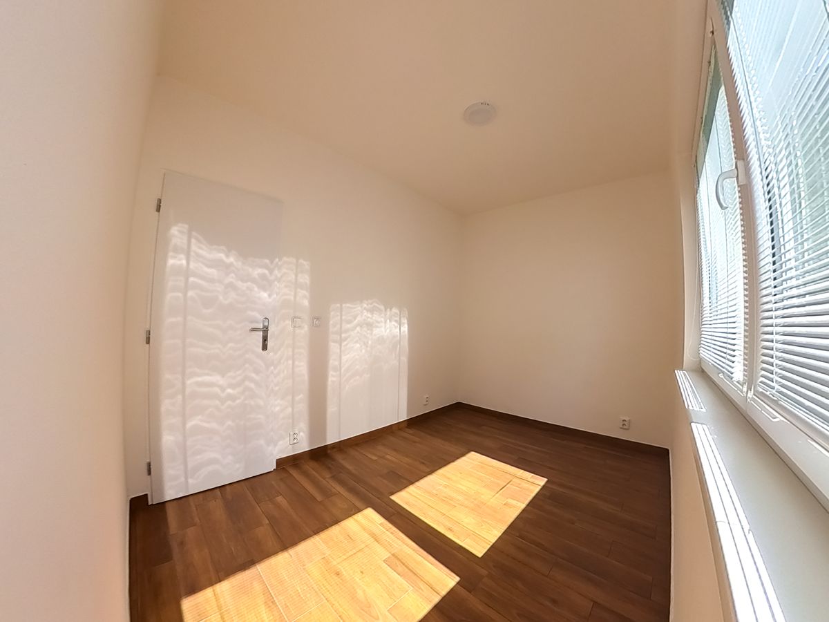 Pronájem bytu 2+1 45 m² – fotografie 5