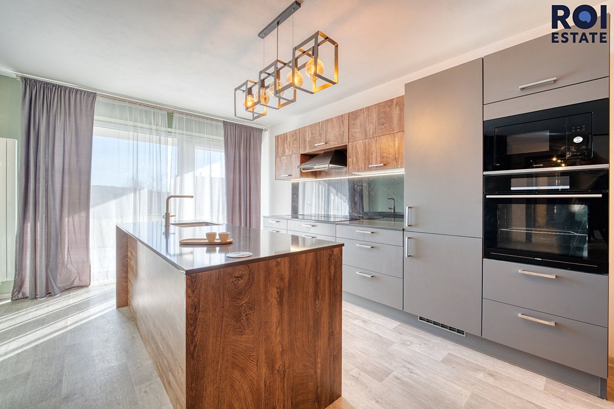 Pronájem bytu 4+kk 113 m²