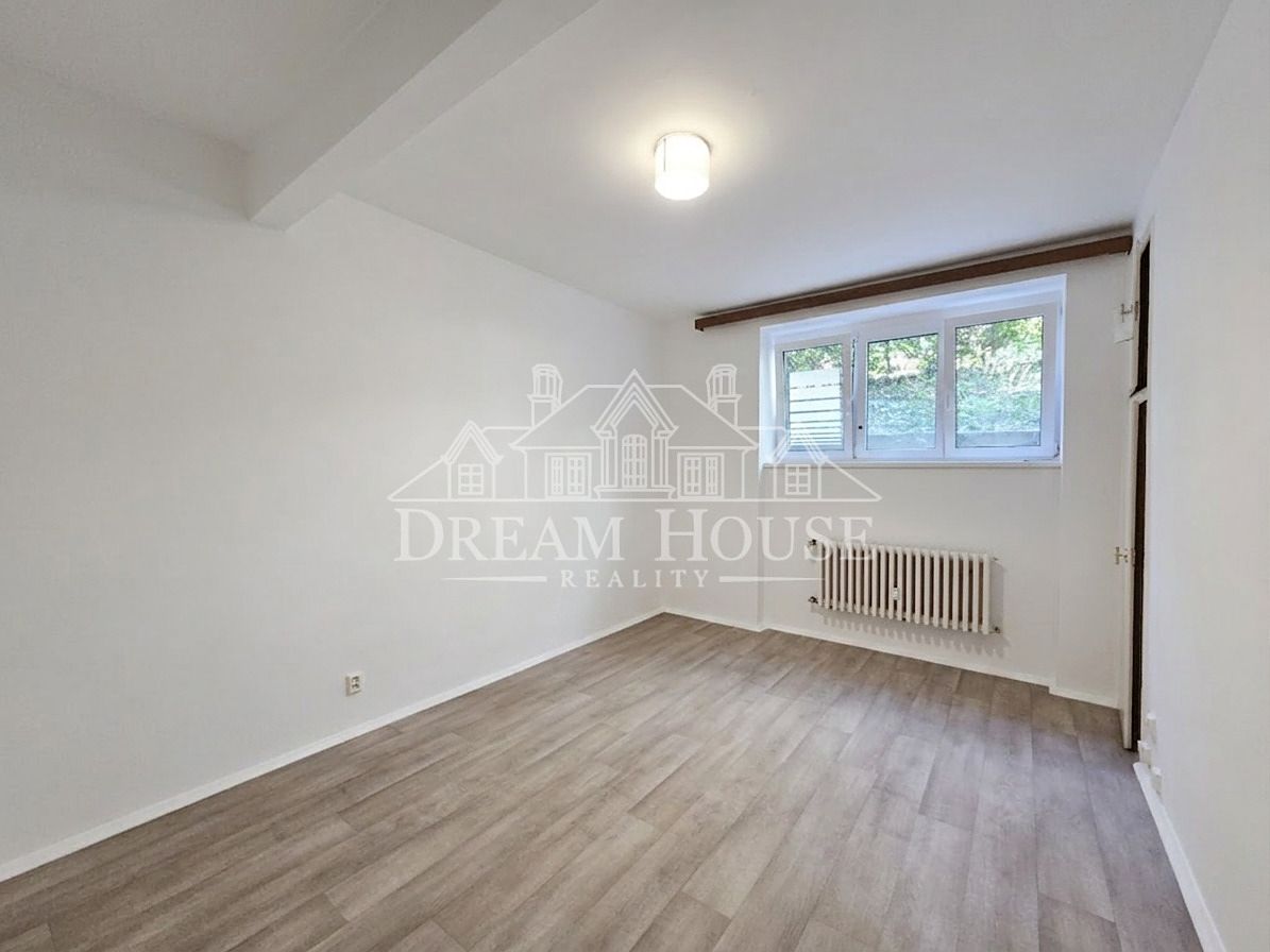 Pronájem bytu 1+kk 39 m²