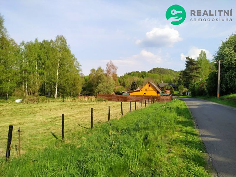 Prodej stavebního pozemku 963 m² – fotografie 2