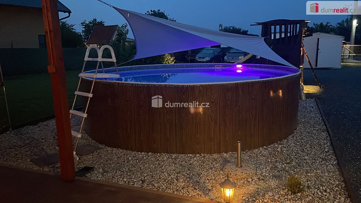 Prodej rodinného domu 85 m², pozemek 889 m² – fotografie 4
