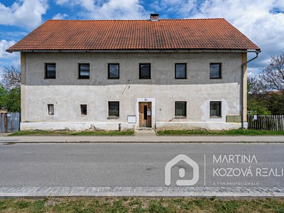 Prodej  rodinného domu 400 m², pozemek 940 m²