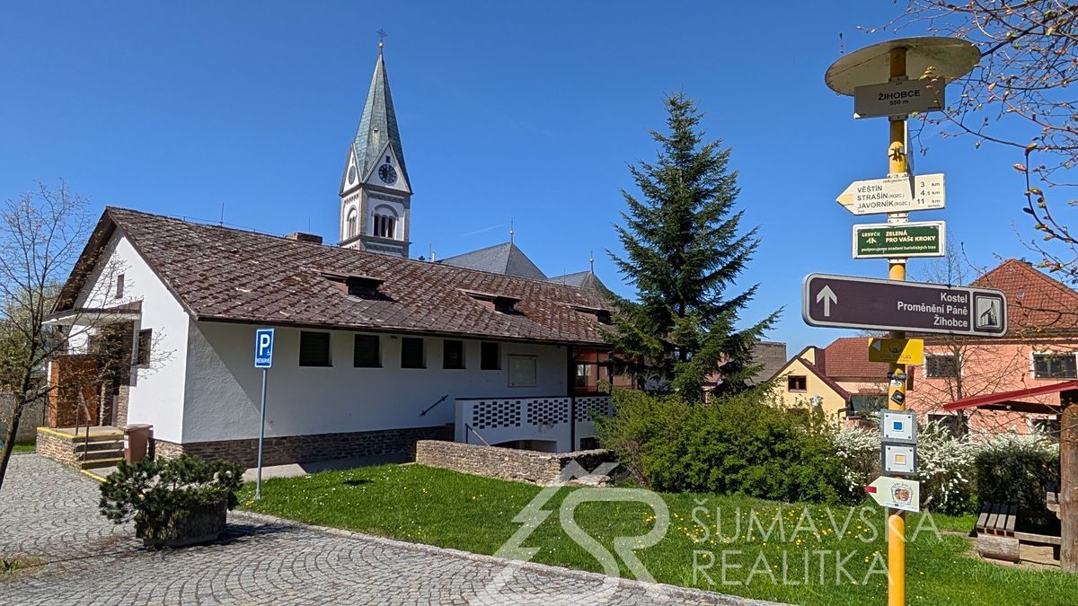 Prodej obchodního prostoru 330 m² – fotografie 3