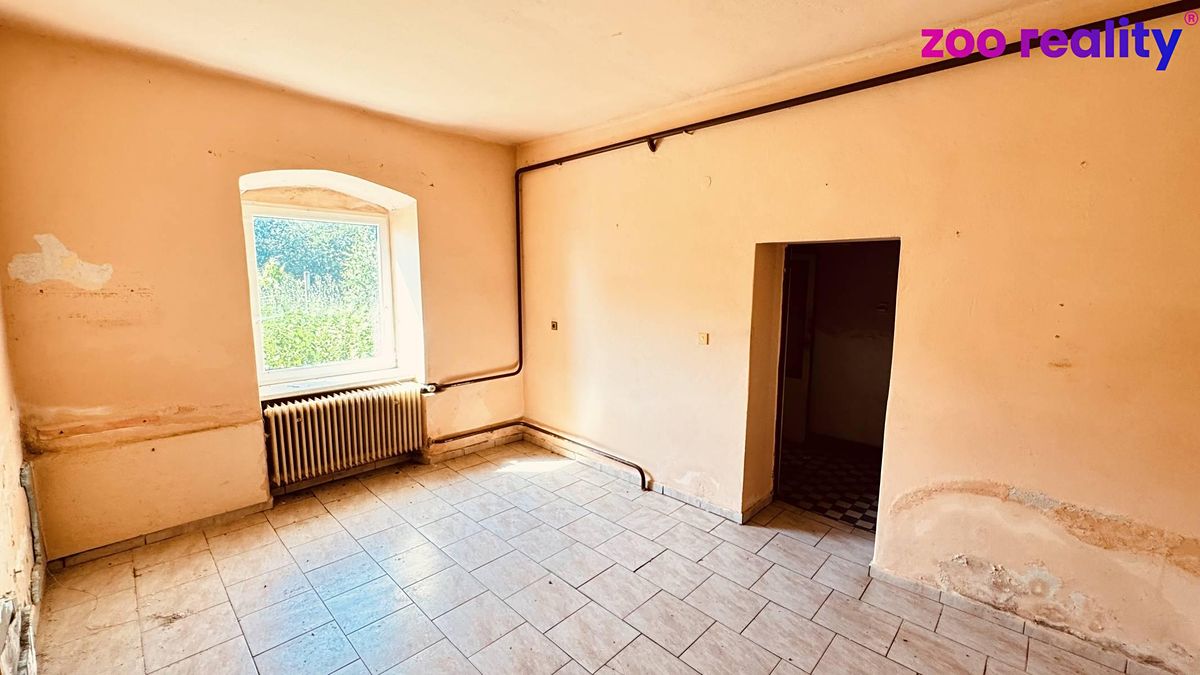 Prodej rodinného domu 306 m², pozemek 1596 m² – fotografie 5
