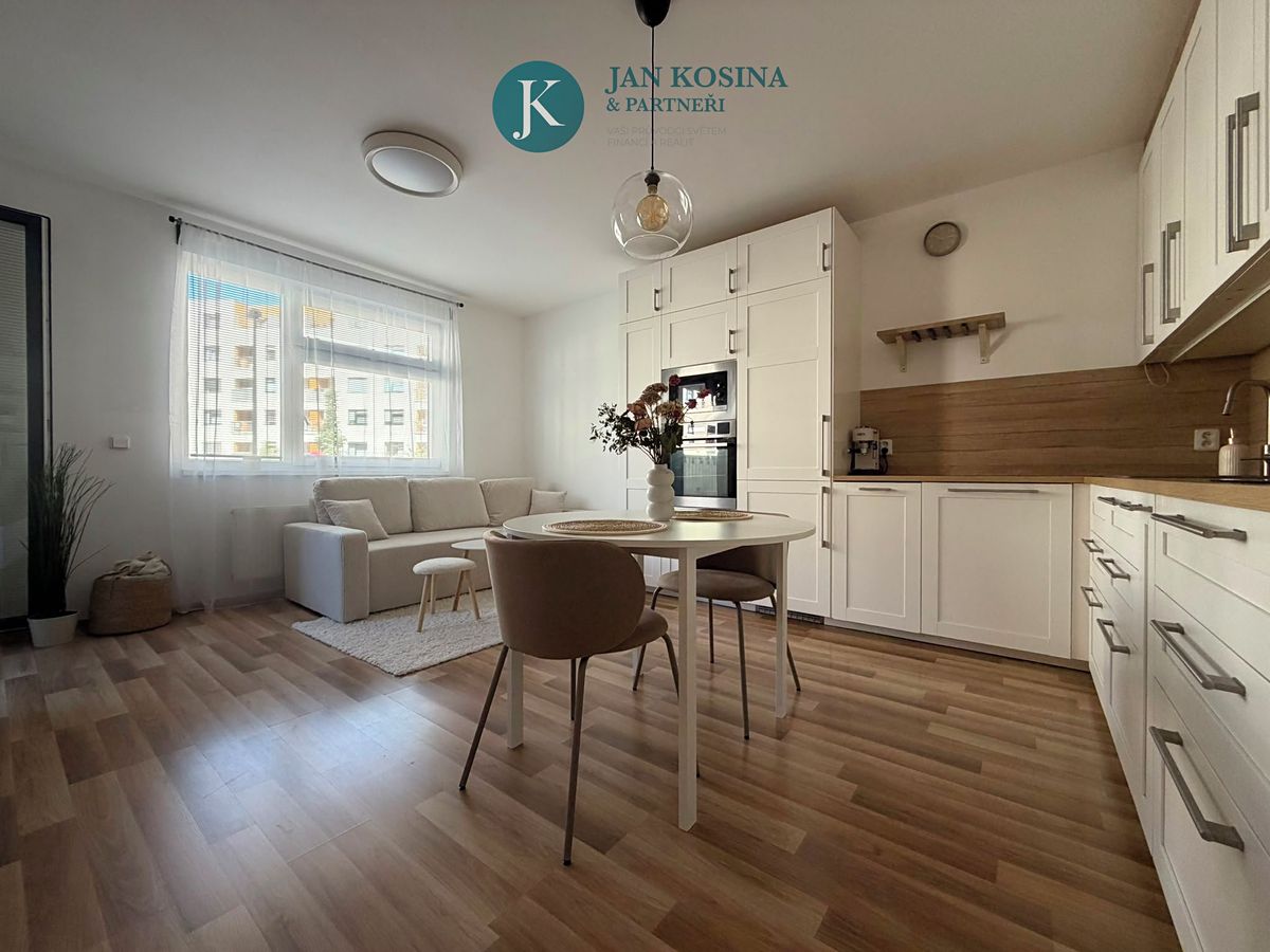 Pronájem bytu 2+kk 52 m²