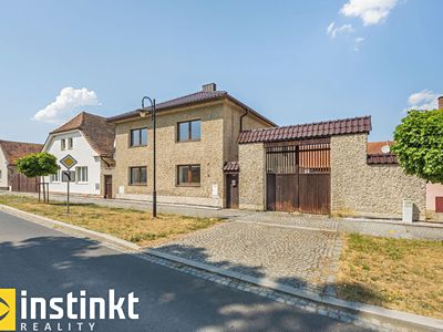 Prodej rodinného domu 220 m², pozemek 1450 m²