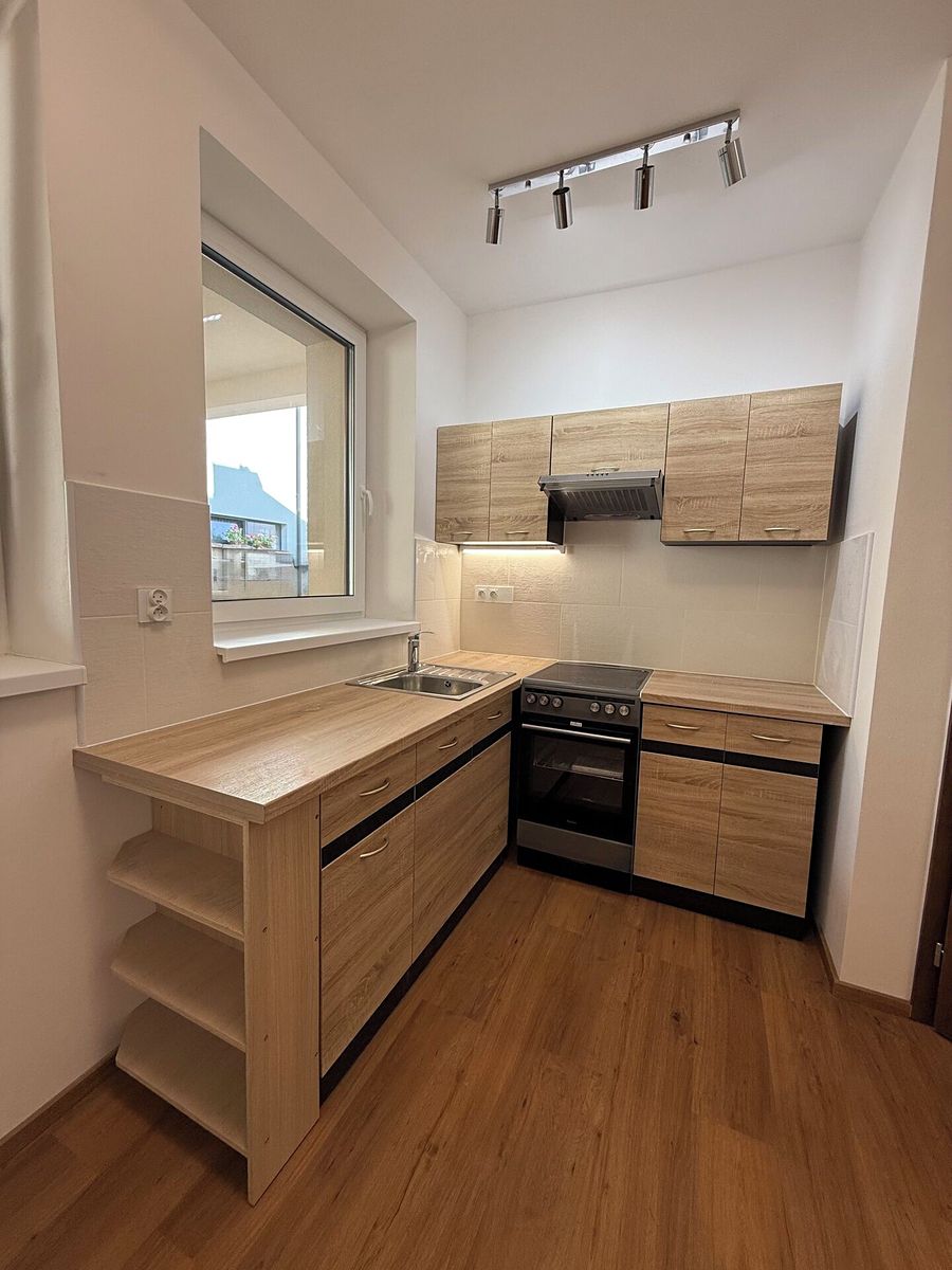 Pronájem bytu 3+kk 47 m²