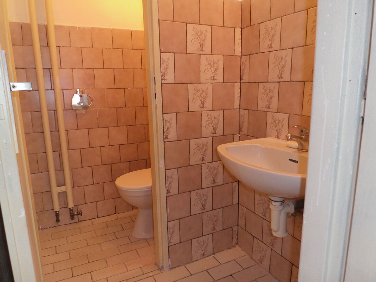 Prodej obchodního prostoru 53 m² – fotografie 3