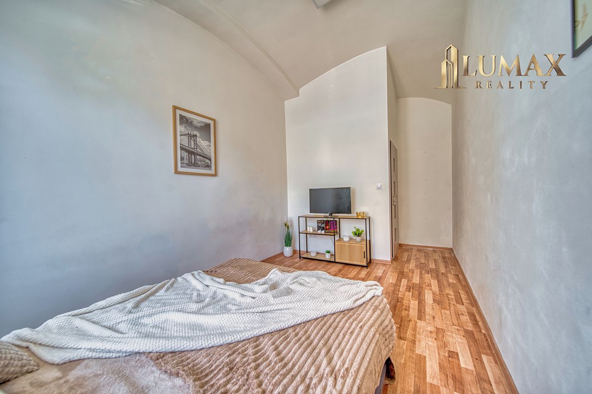 Prodej rodinného domu 220 m², pozemek 602 m² – fotografie 5