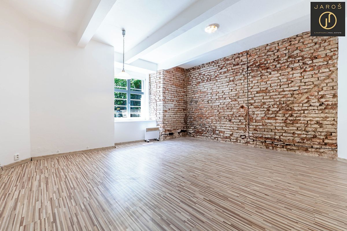 Prodej komerční nemovitosti 37 m²