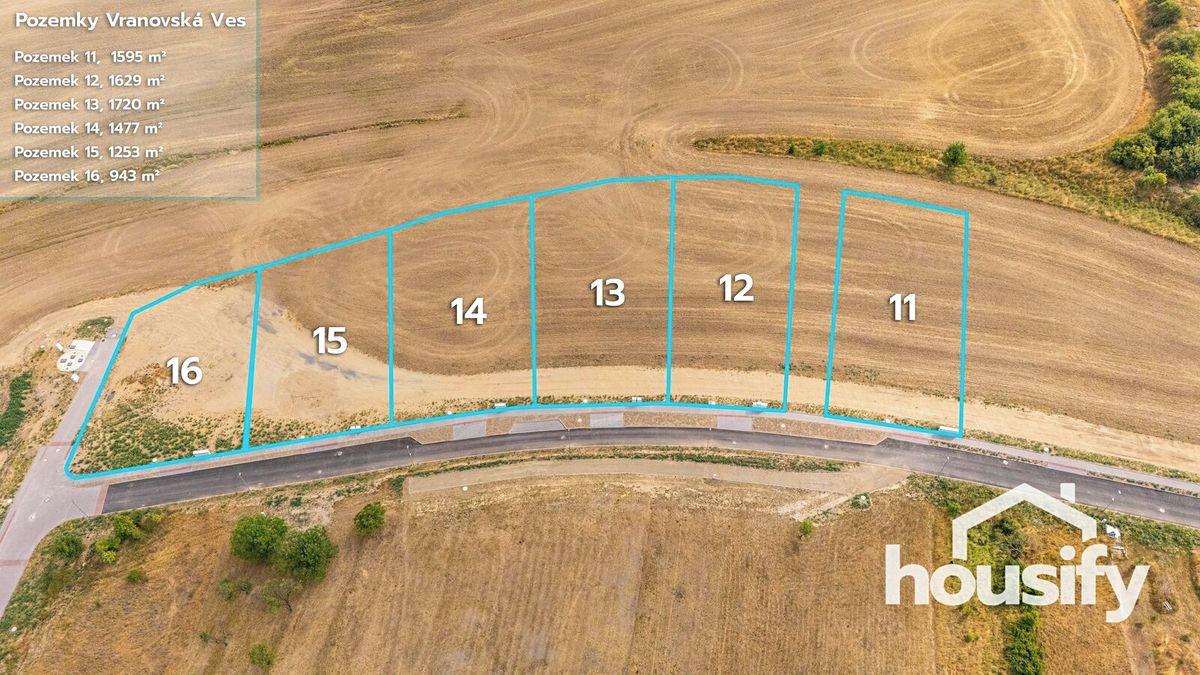 Prodej stavebního pozemku 1595 m² – fotografie 2