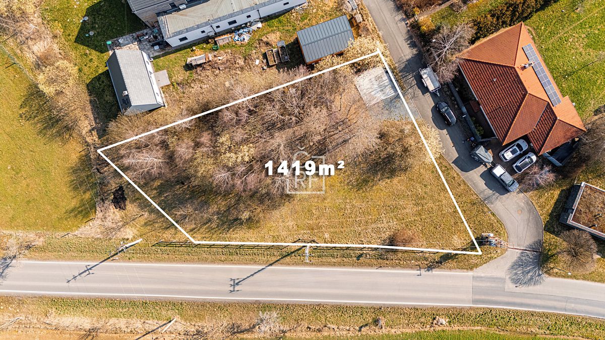 Prodej stavebního pozemku 1419 m² – fotografie 2